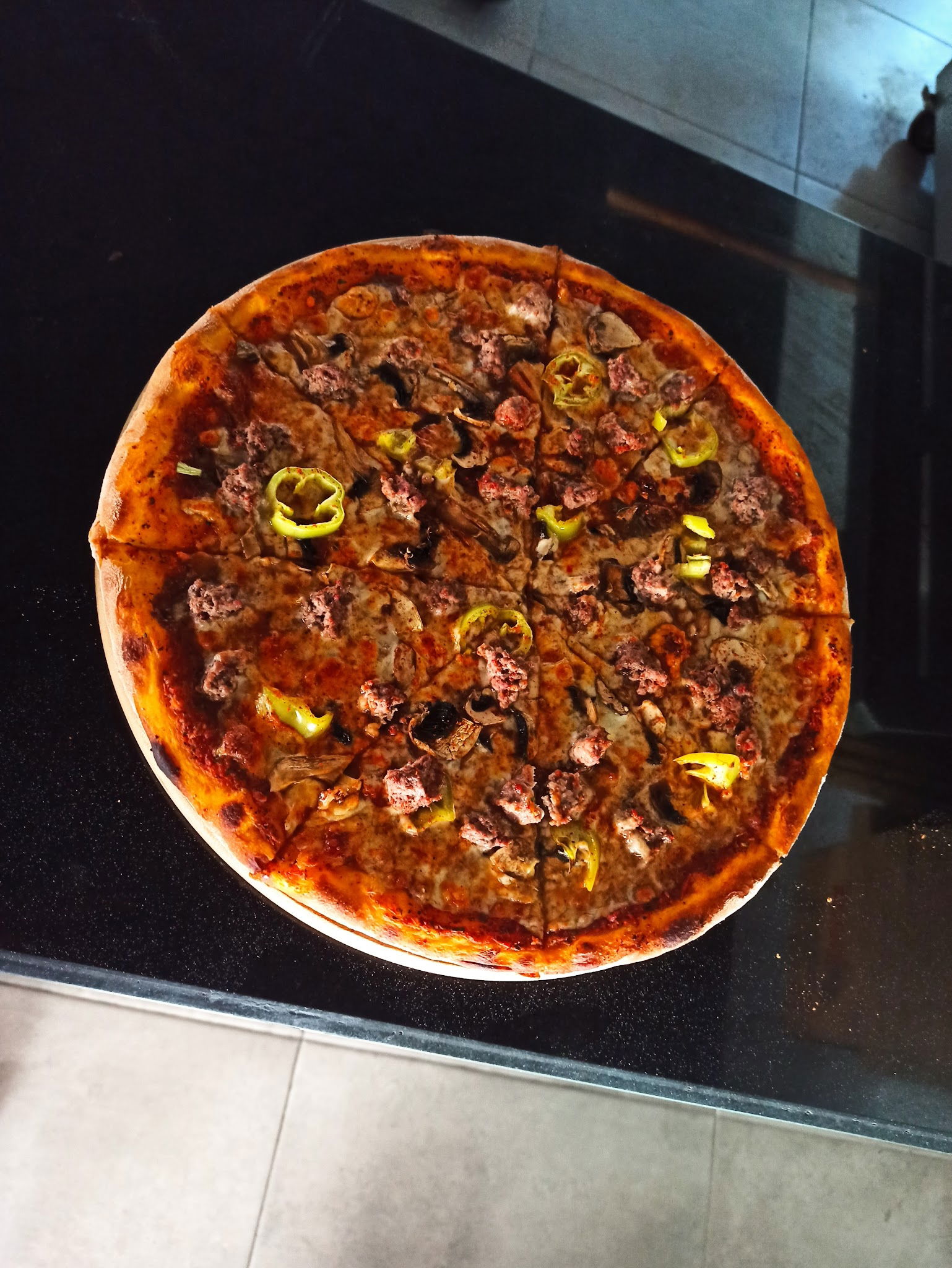 Nobel Restaurant & Pizzeria