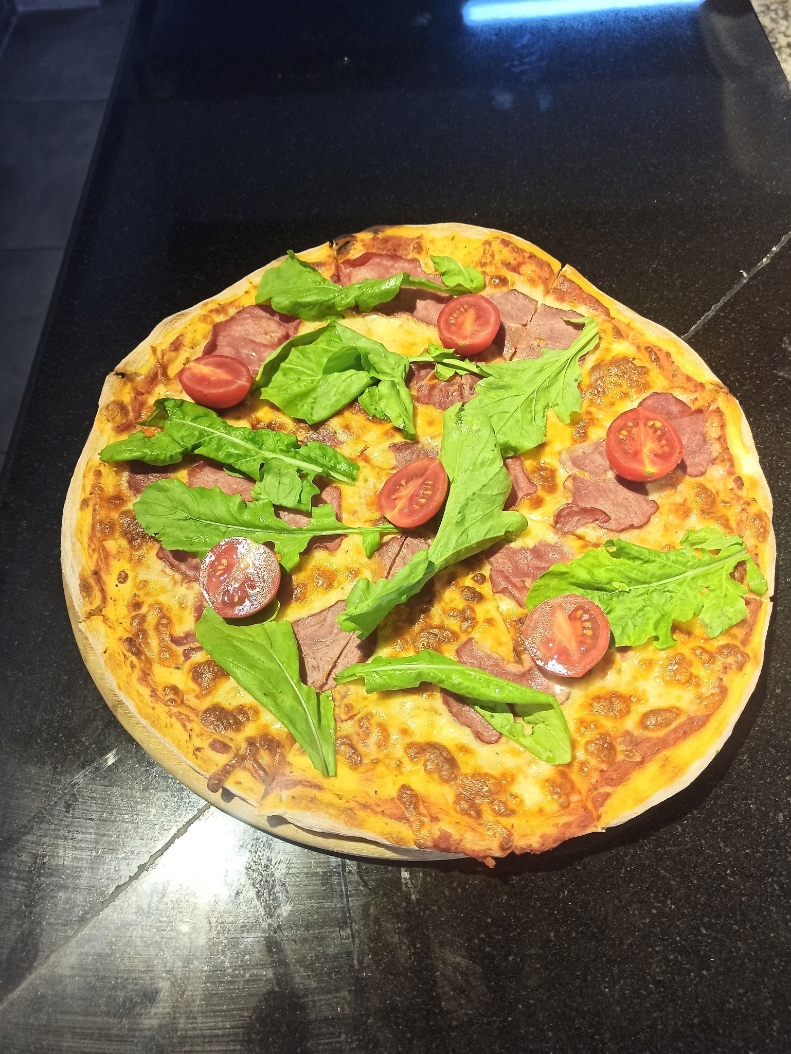 Nobel Restaurant & Pizzeria