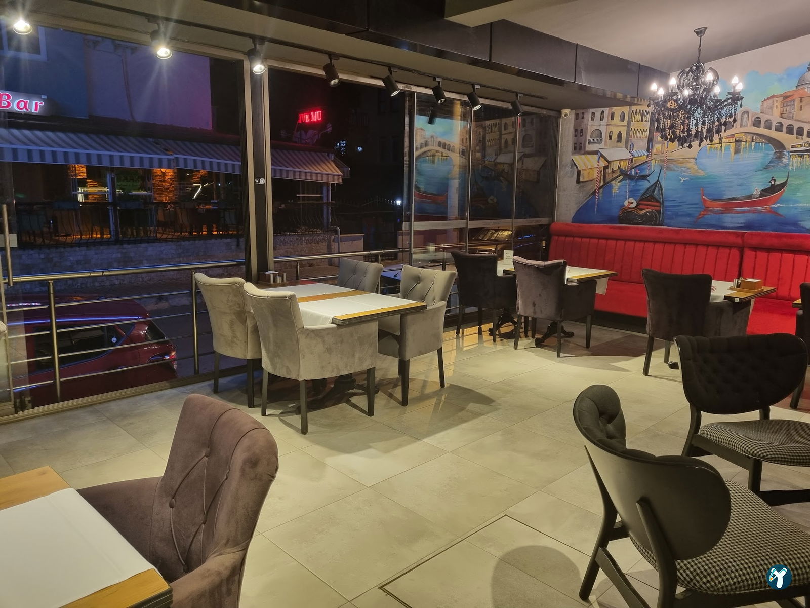 Nobel Restaurant & Pizzeria