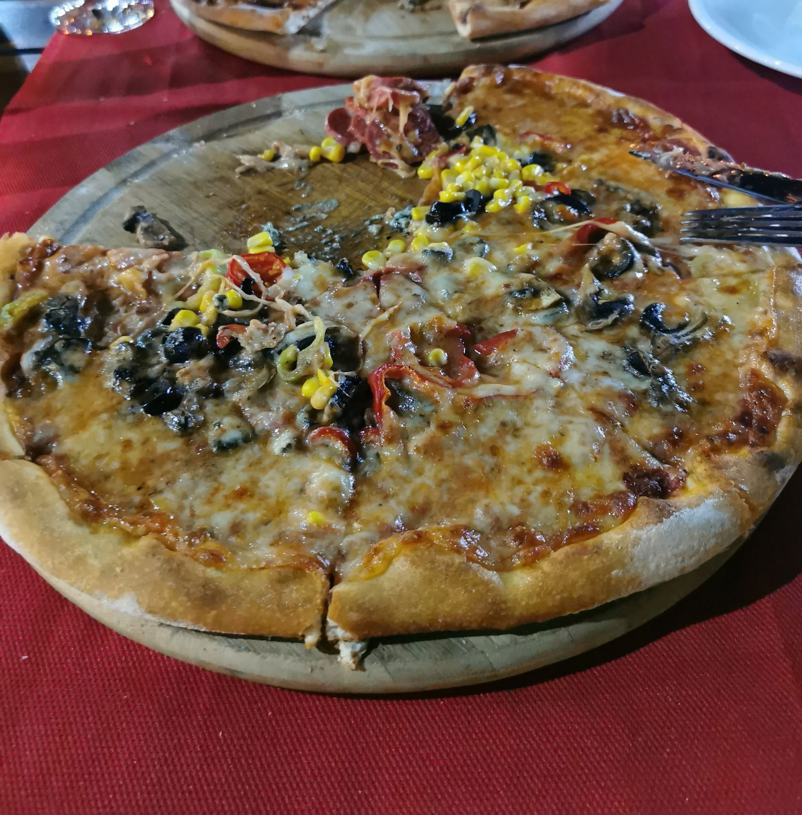 Nobel Restaurant & Pizzeria