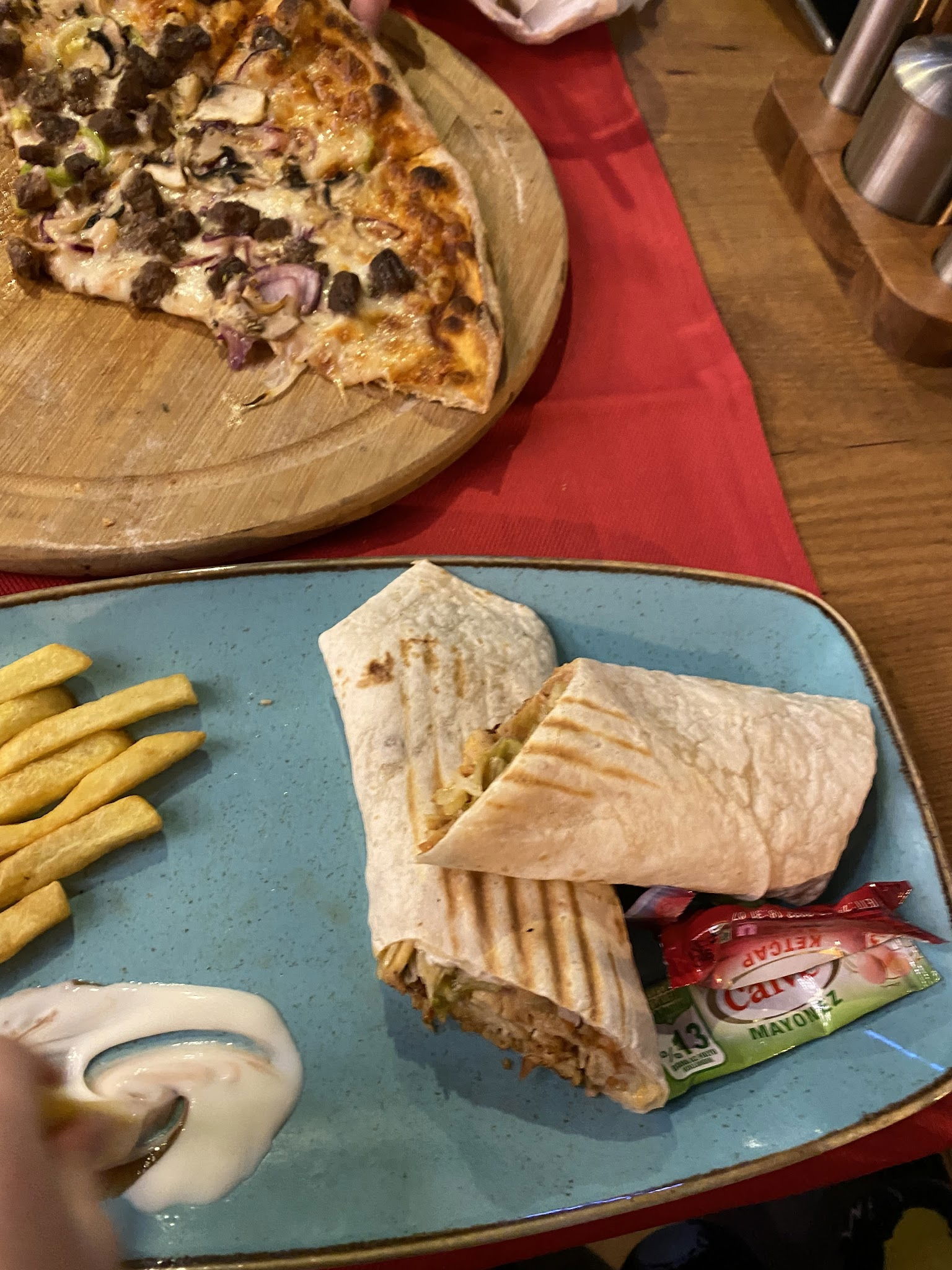 Nobel Restaurant & Pizzeria