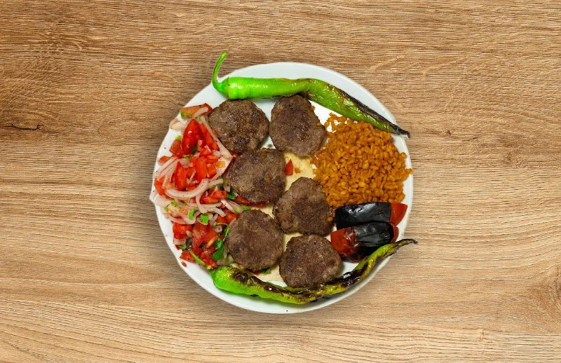 Halit Üstün Eller kebap salonu