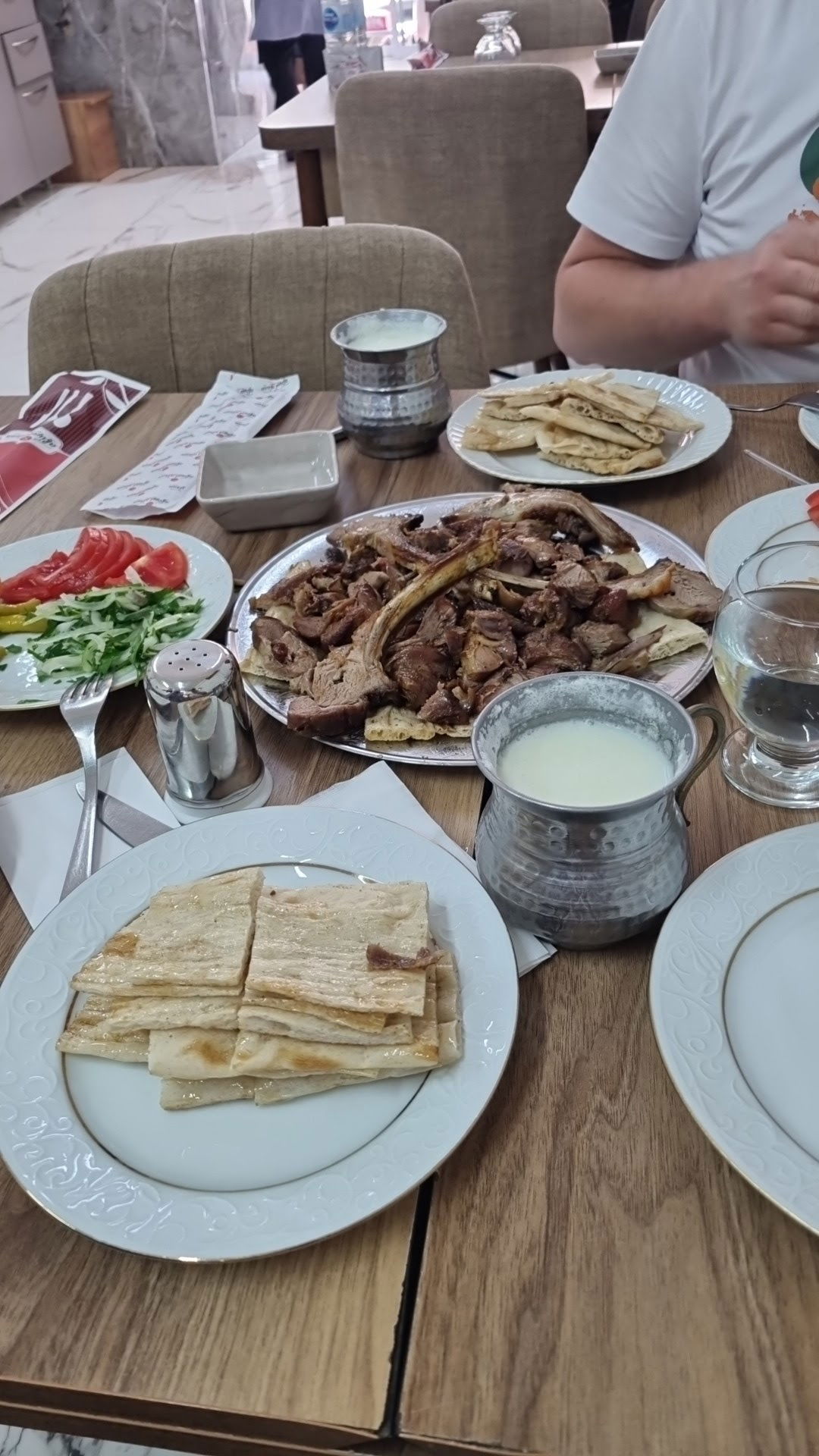Tandır Kebap Nazmi Ustanın Yeri
