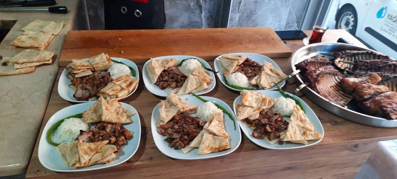 Tandır Kebap Nazmi Ustanın Yeri