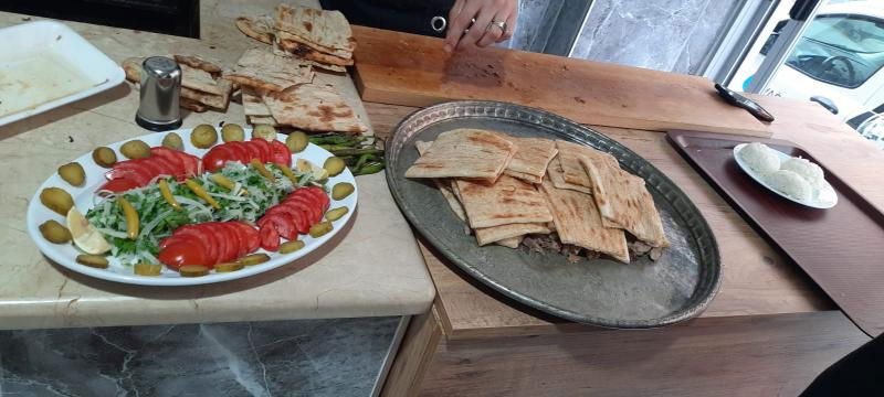 Tandır Kebap Nazmi Ustanın Yeri