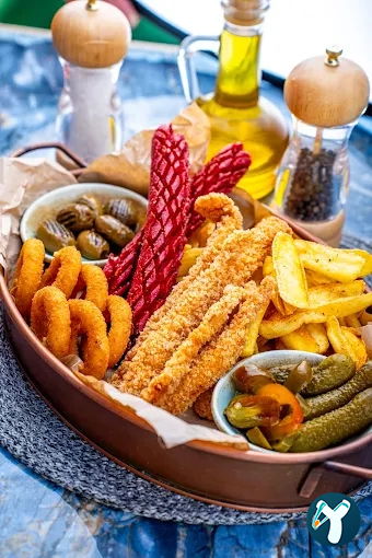 Banana Alaçatı Food & Stay