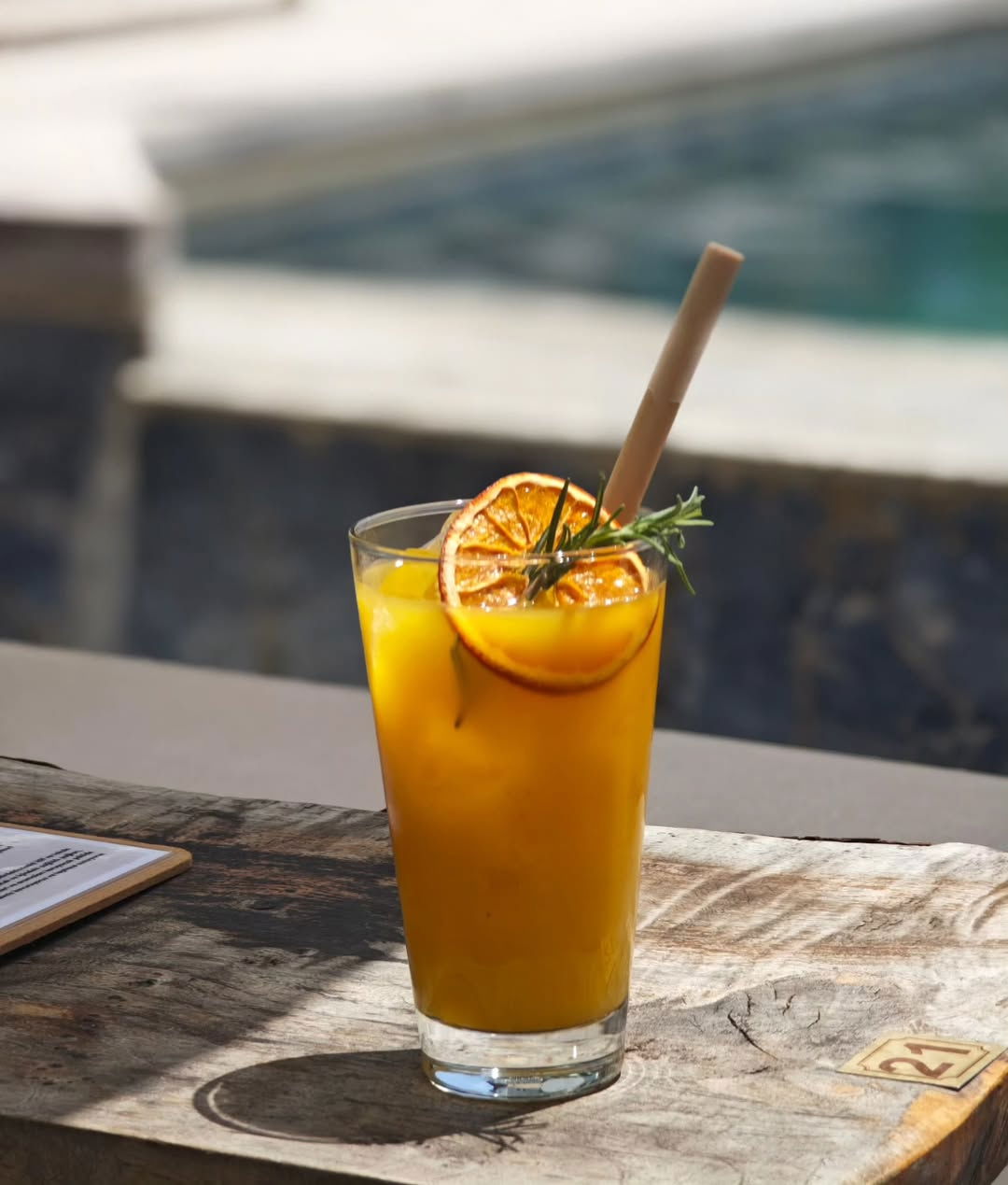 Banana Alaçatı Food & Stay