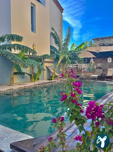 Banana Alaçatı Food & Stay