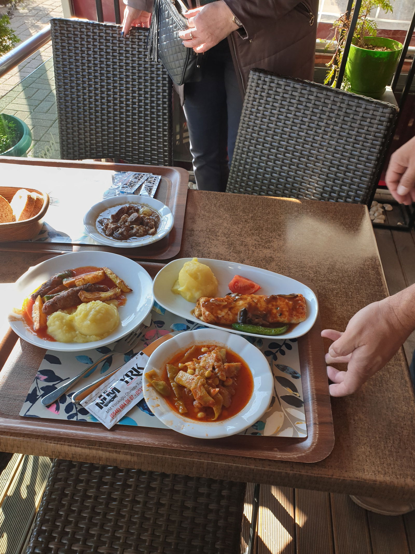 Hanımeli Ev Yemekleri Modern Türk Mutfağı