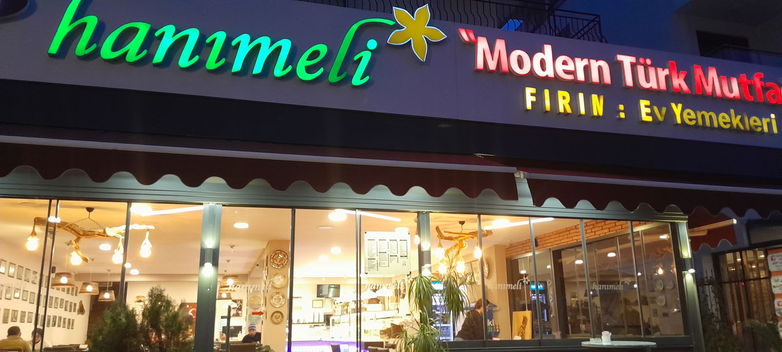 Hanımeli Ev Yemekleri Modern Türk Mutfağı