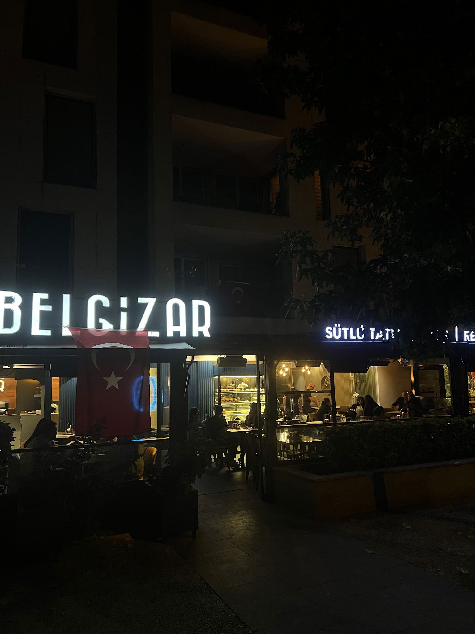 Belgizar Restoran & Sütlü Tatlı & Cafe