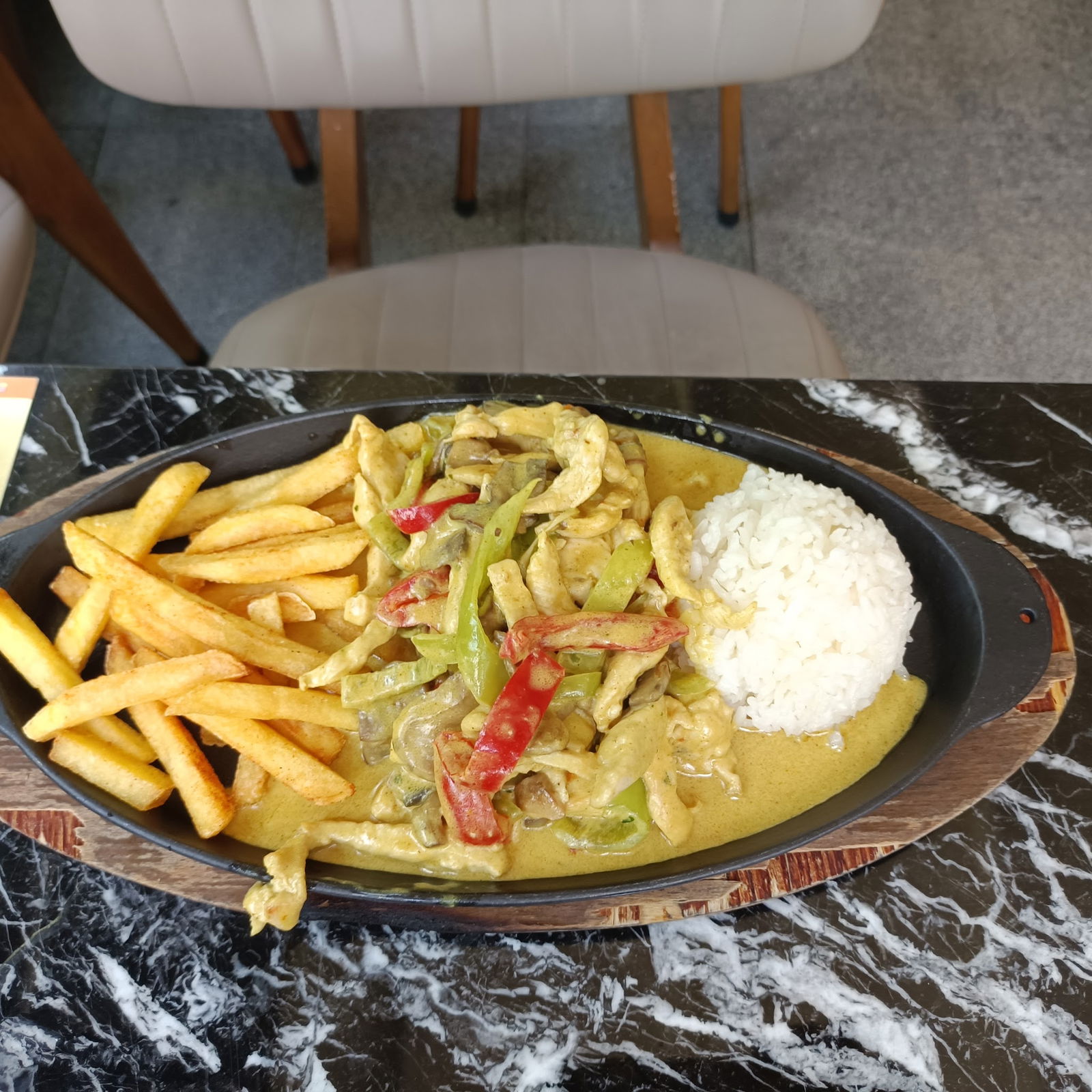 Belgizar Restoran & Sütlü Tatlı & Cafe