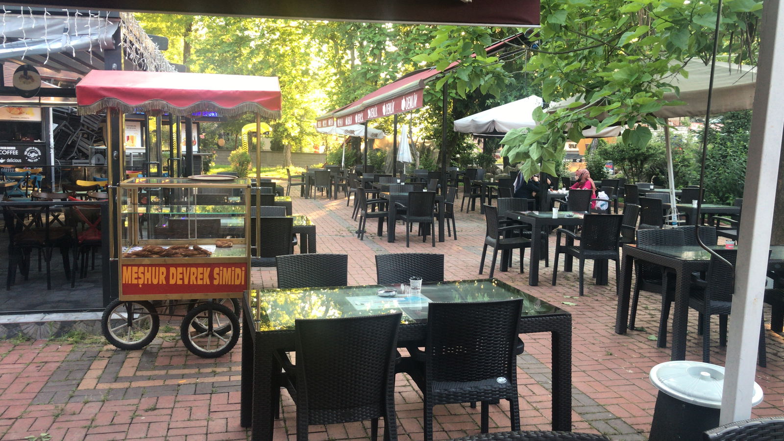 Meydan Cafe & Bistro & Nargile