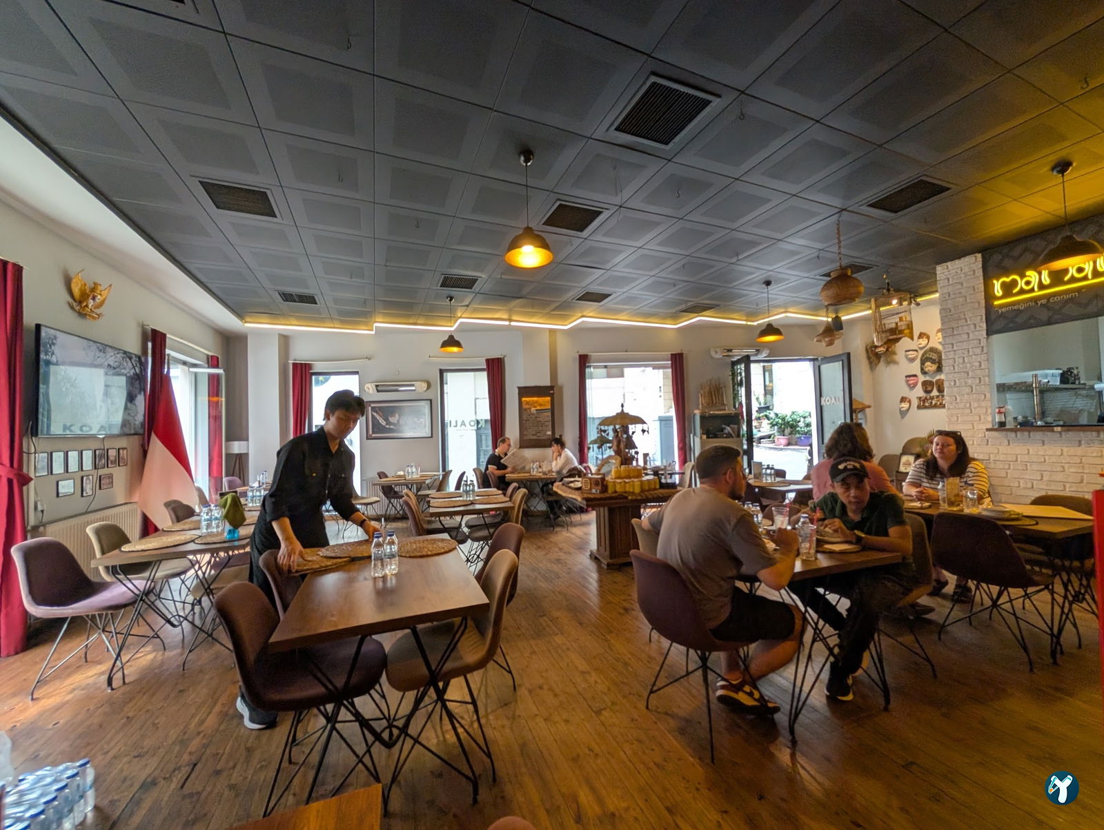 Koali Lounge & Dine