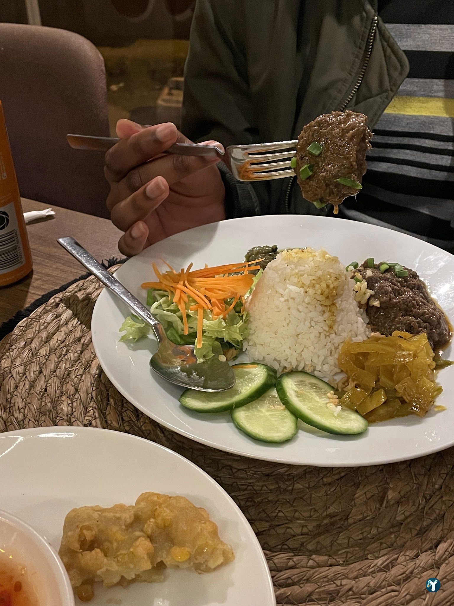 Koali Lounge & Dine