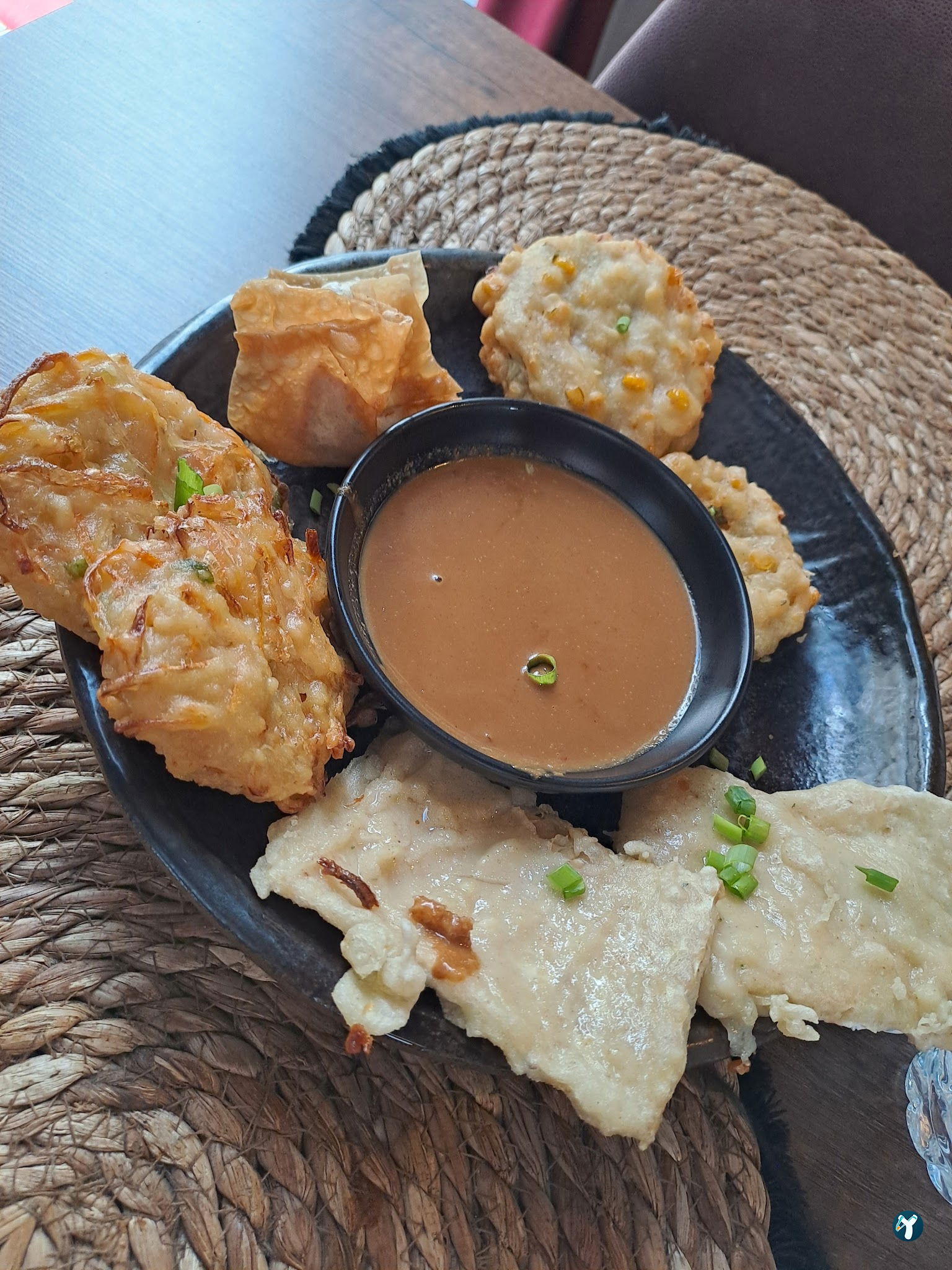 Koali Lounge & Dine