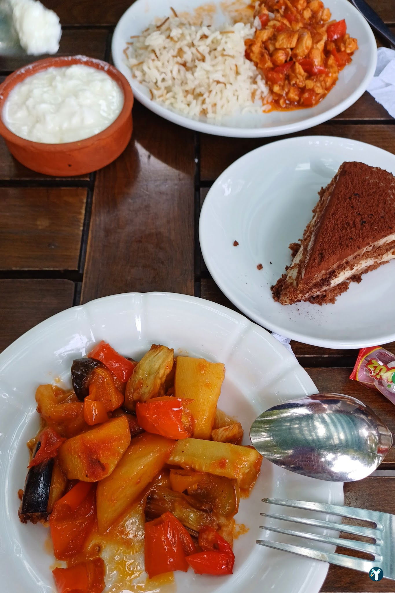 Güveç Cafe
