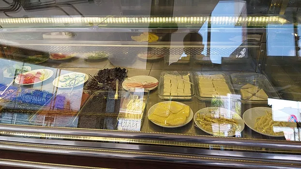 Güveç Cafe resimleri