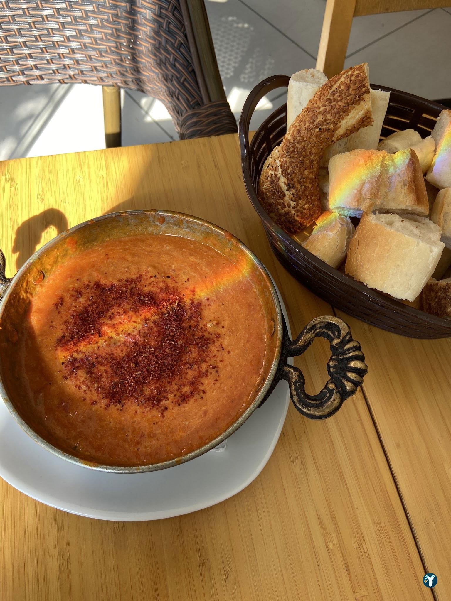 Güveç Cafe