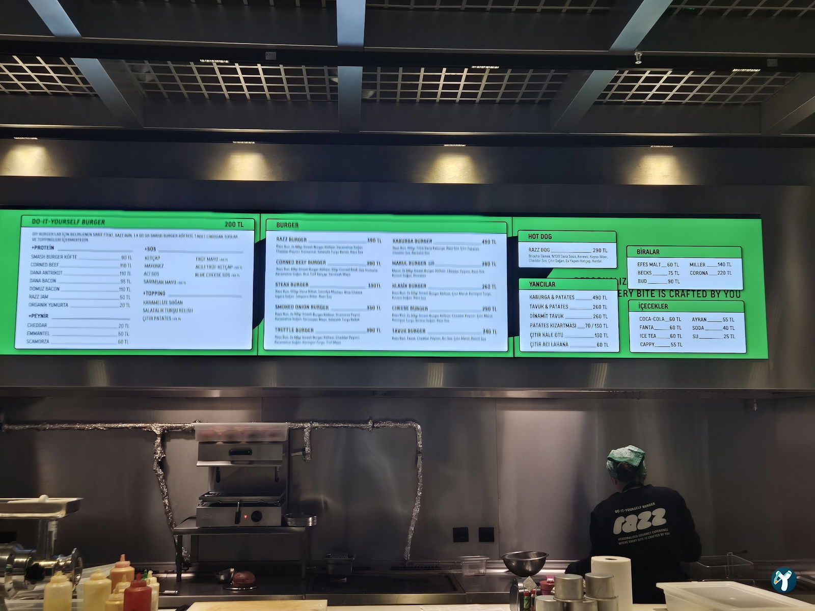 Razz Burger