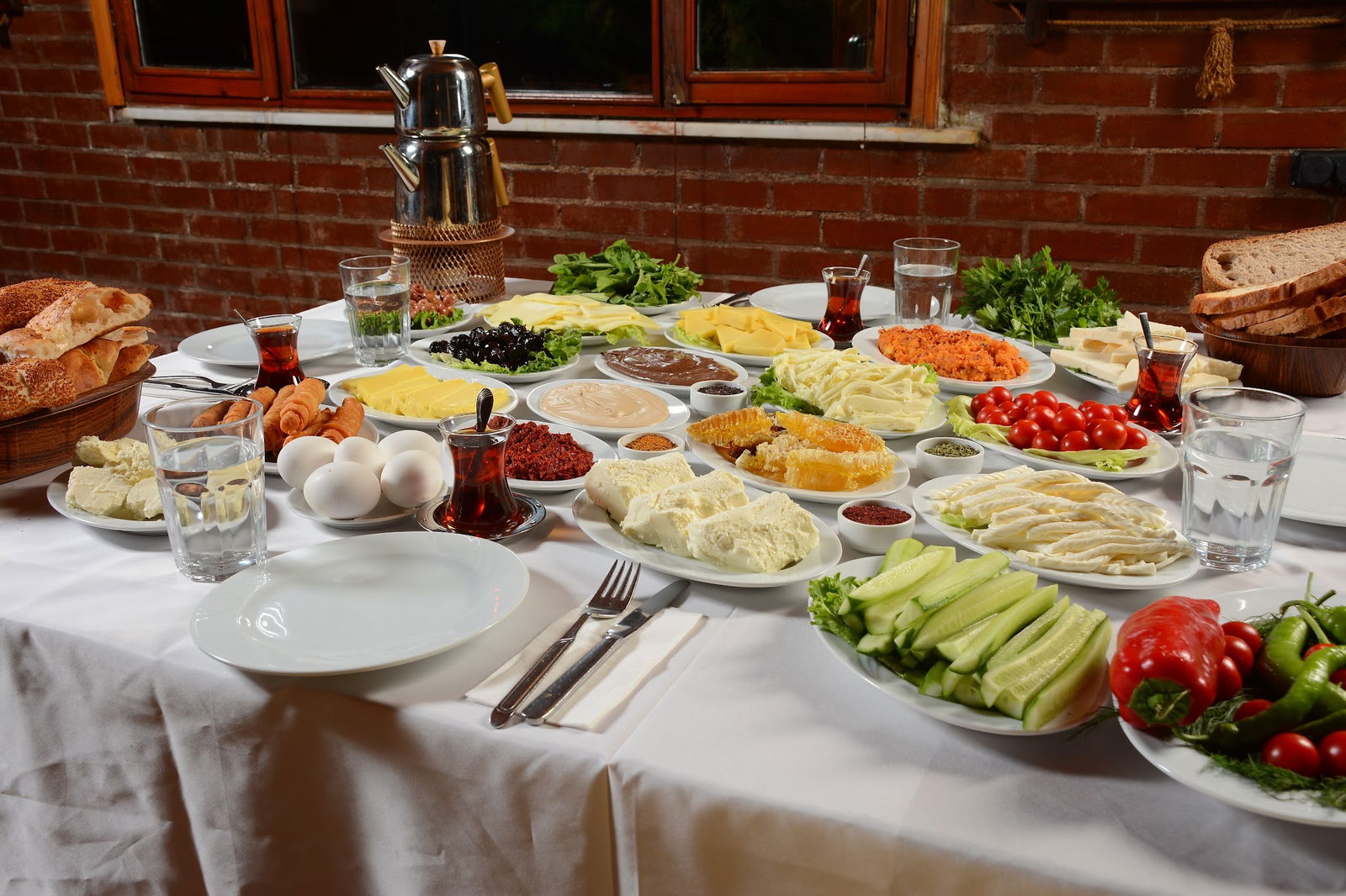 Afraze Cafe & Restaurant