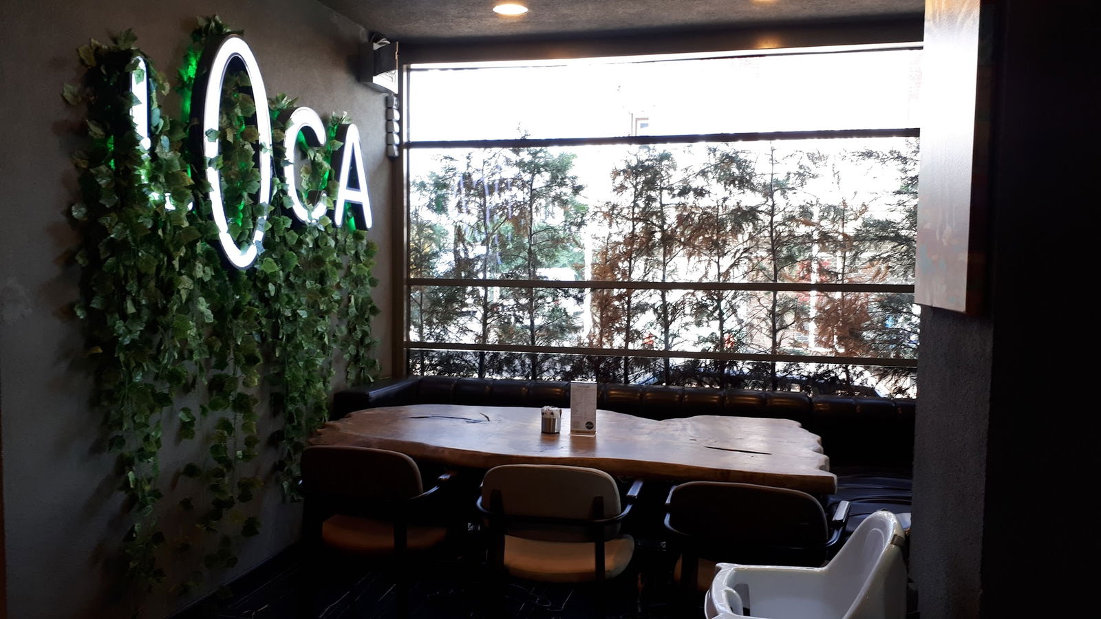 Afraze Cafe & Restaurant