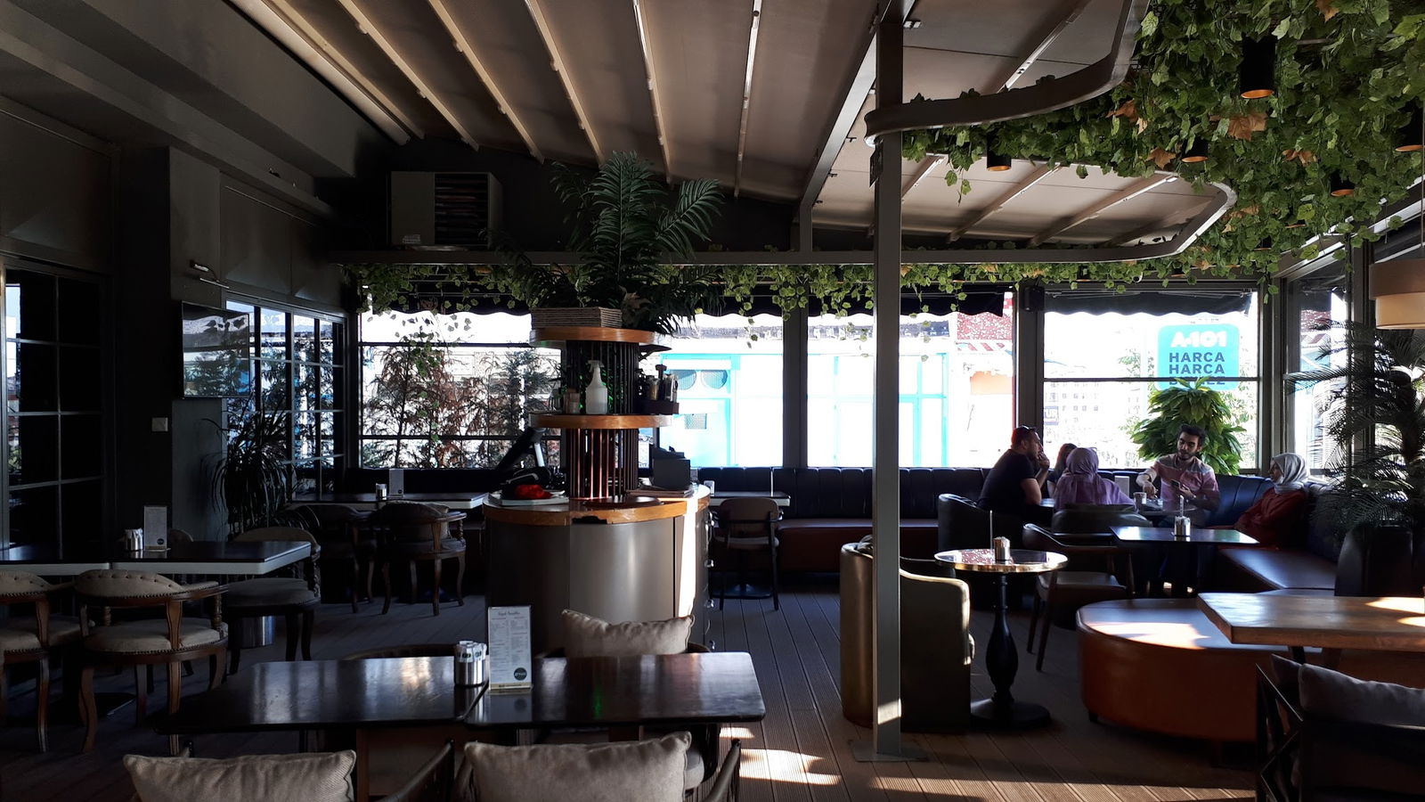 Afraze Cafe & Restaurant