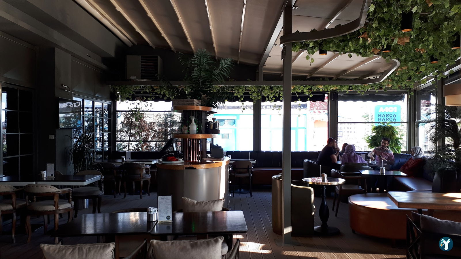Afraze Cafe & Restaurant