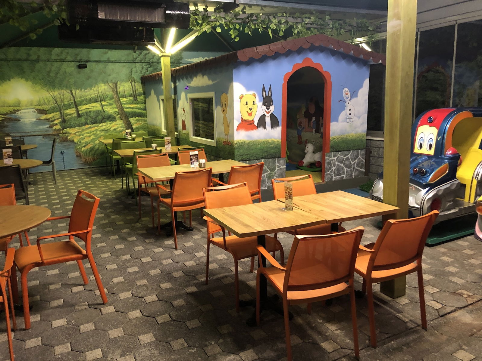 Afraze Cafe & Restaurant