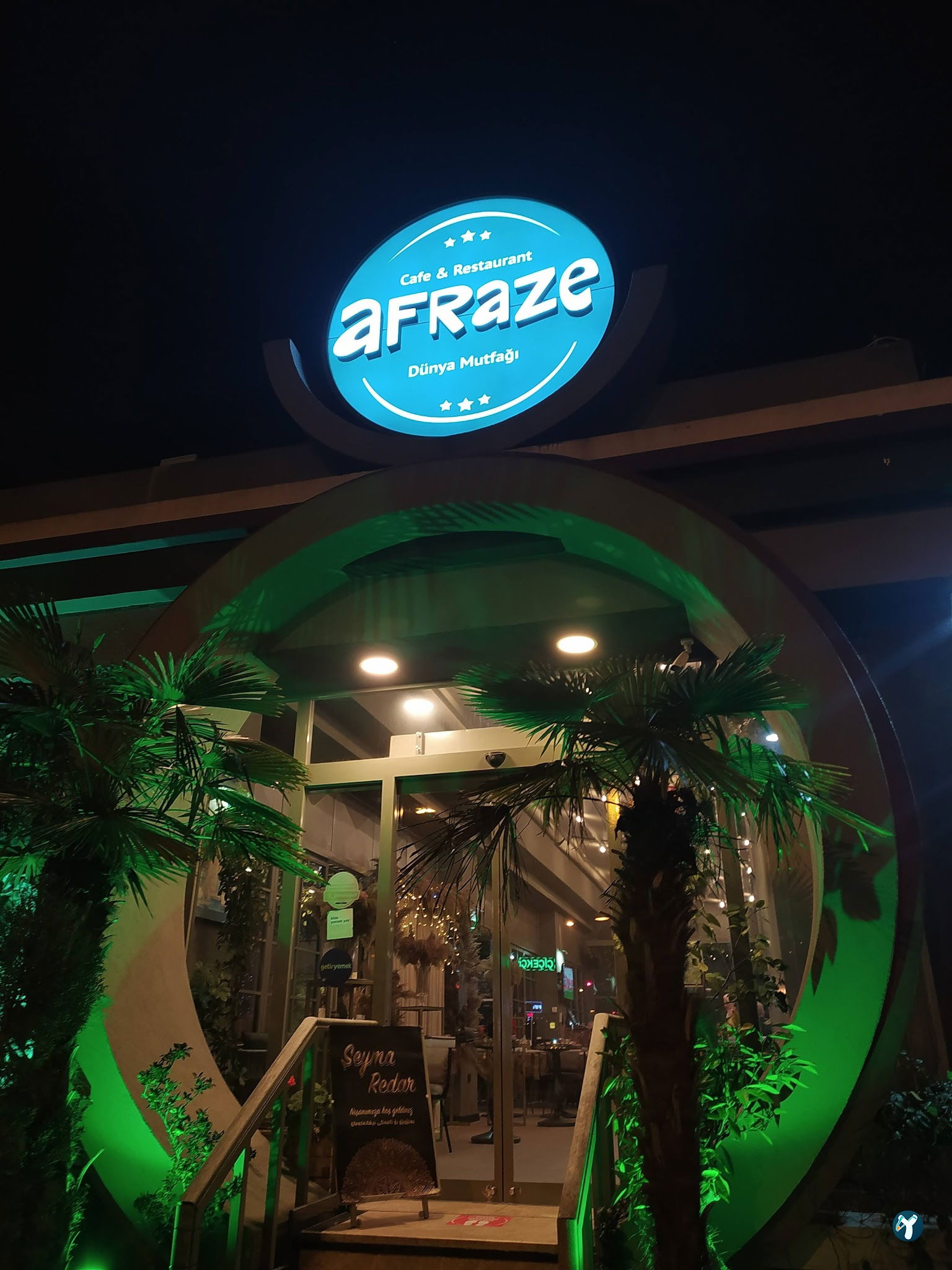 Afraze Cafe & Restaurant