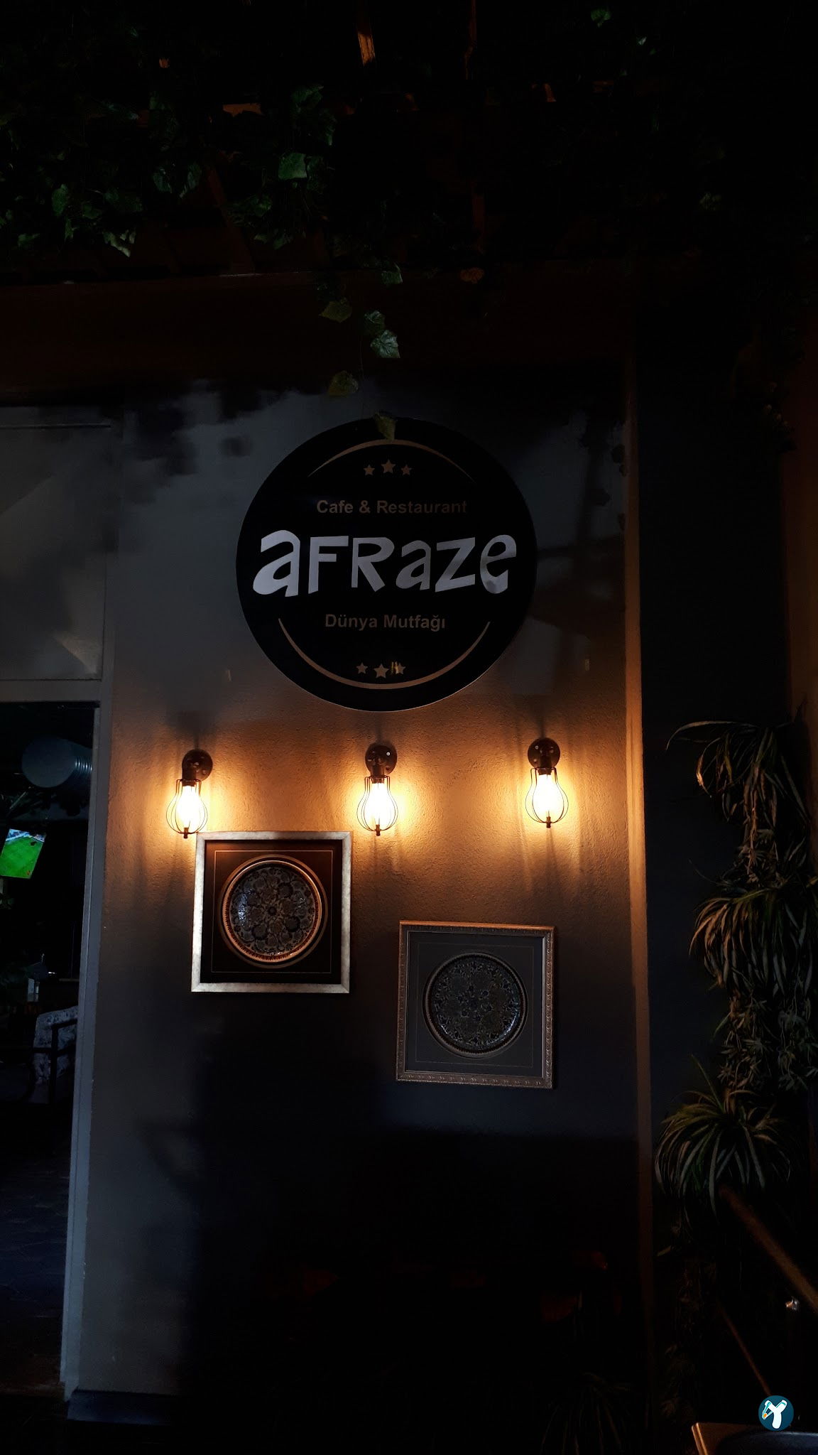 Afraze Cafe & Restaurant