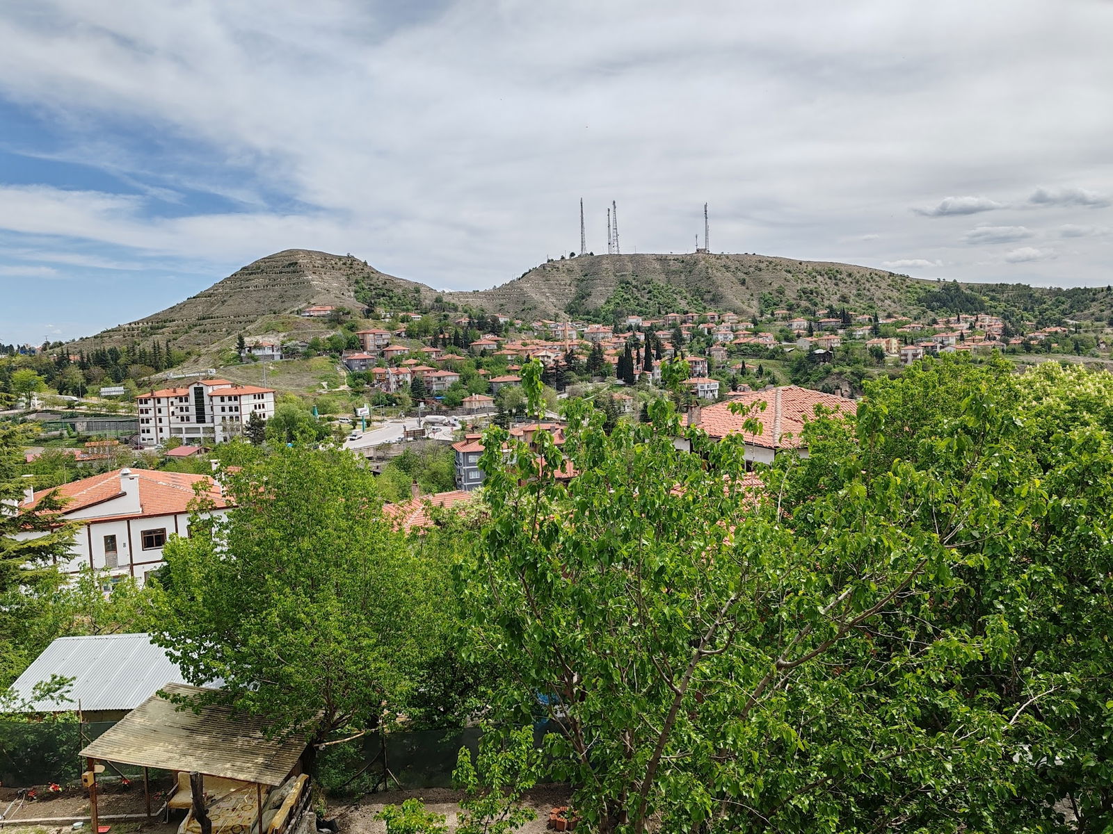 Halk Evi Kahvaltı Çay Bahçesi