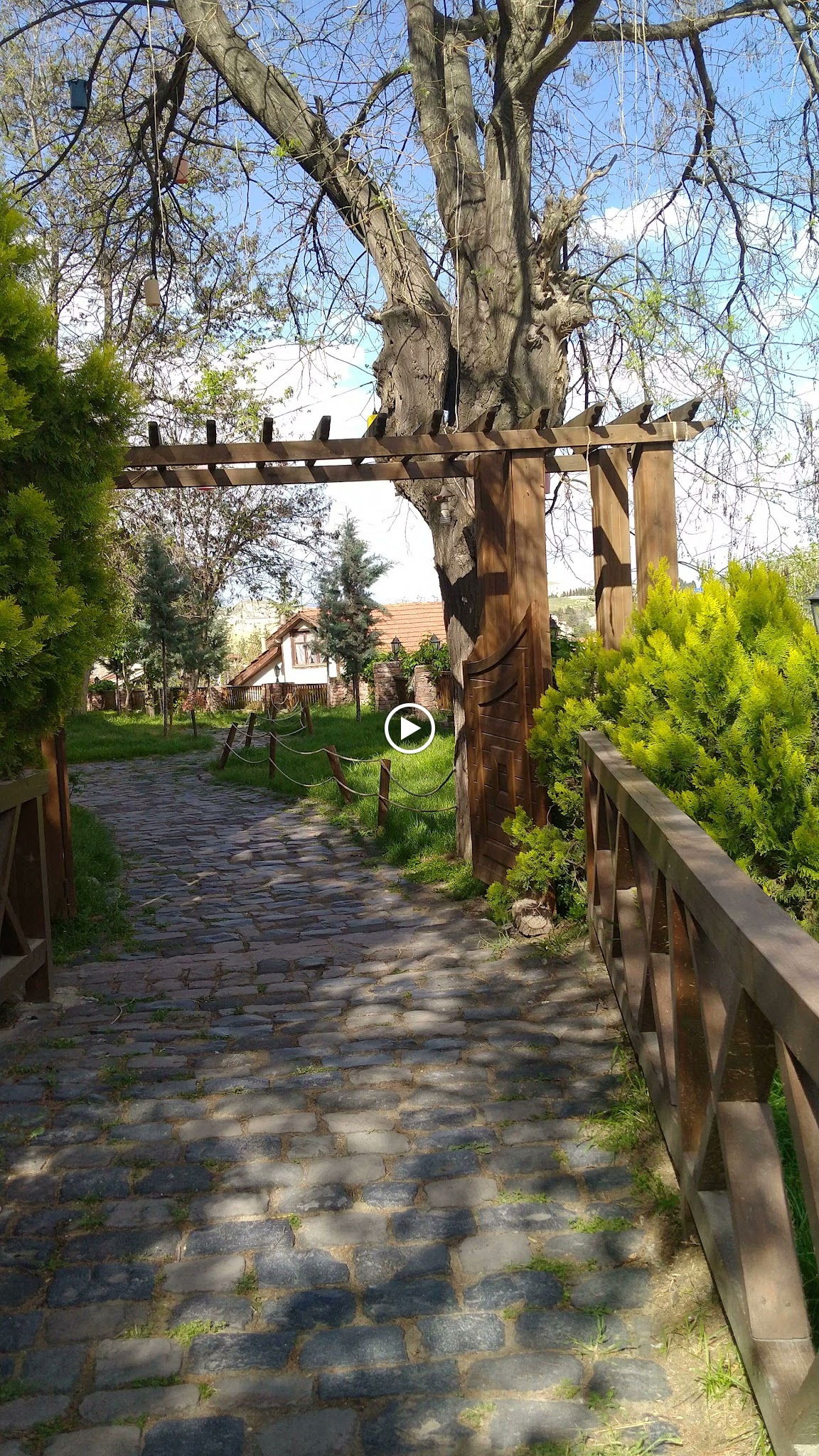 Halk Evi Kahvaltı Çay Bahçesi