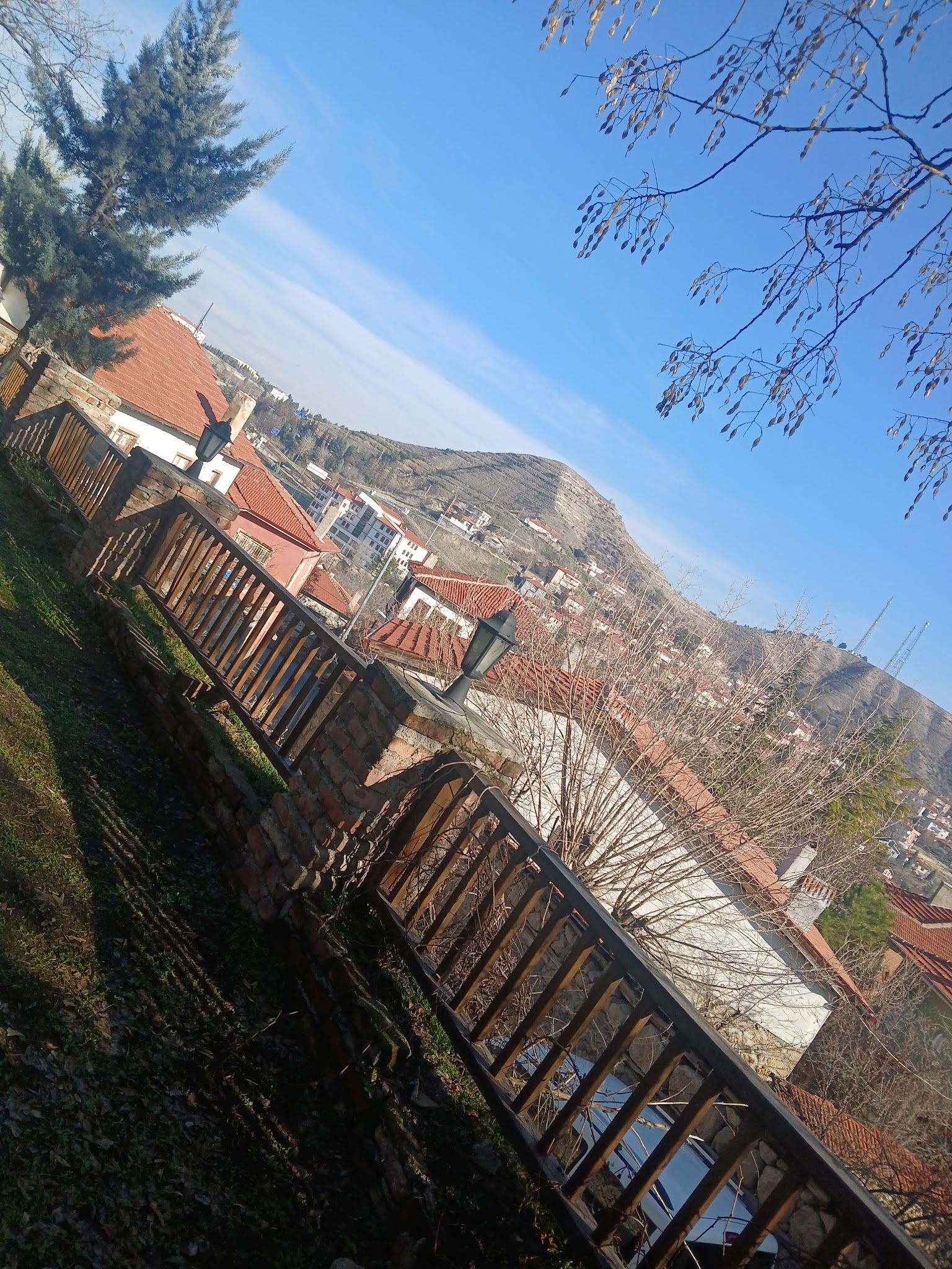 Halk Evi Kahvaltı Çay Bahçesi