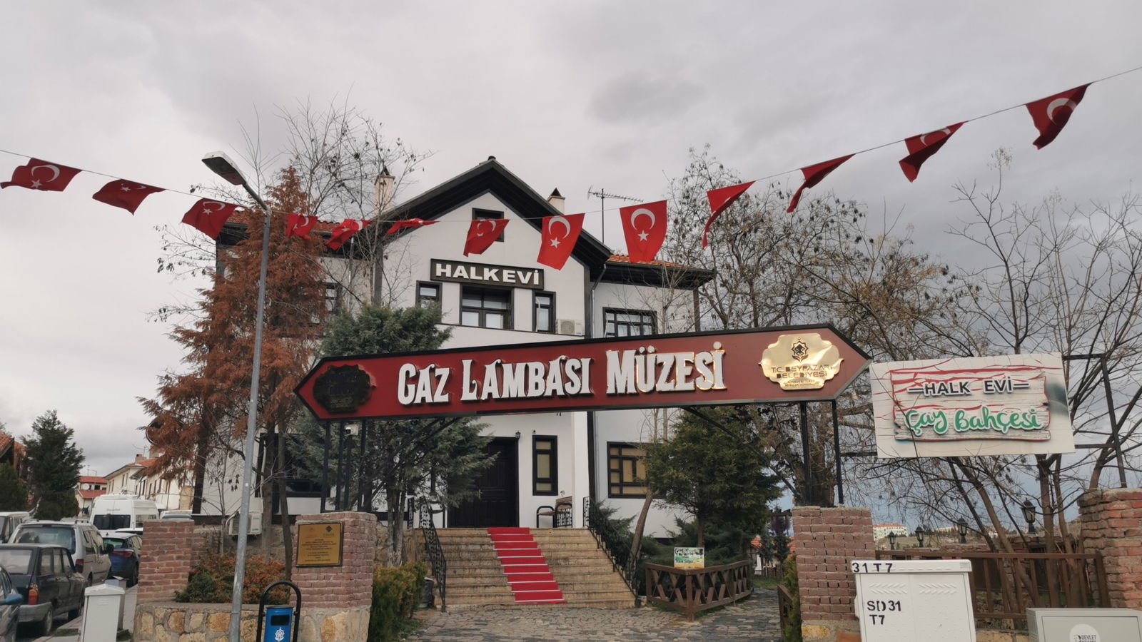 Halk Evi Kahvaltı Çay Bahçesi