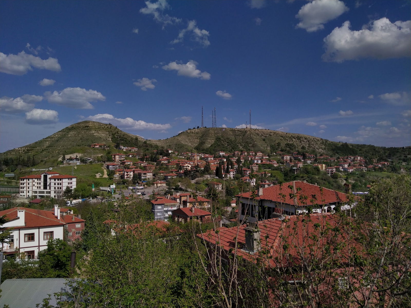 Halk Evi Kahvaltı Çay Bahçesi