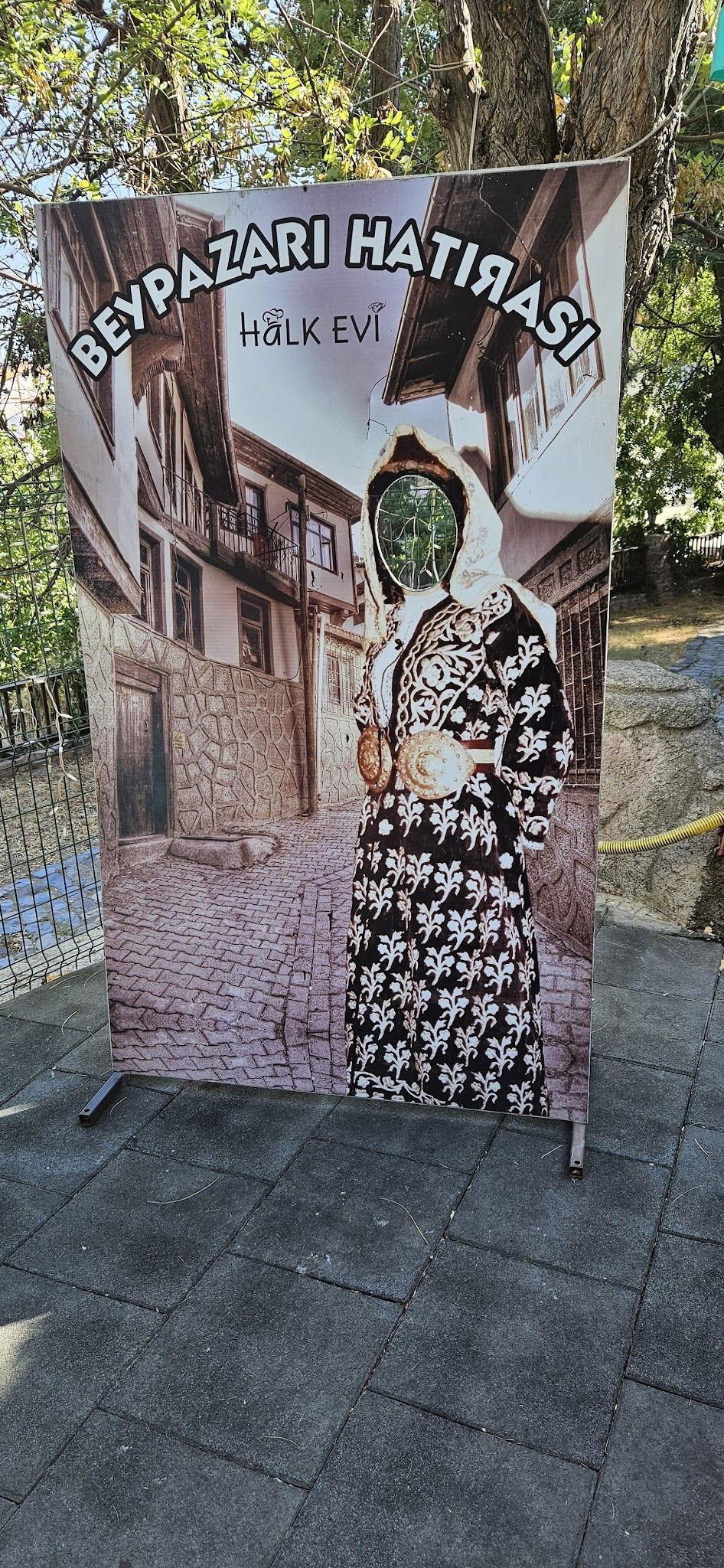 Halk Evi Kahvaltı Çay Bahçesi