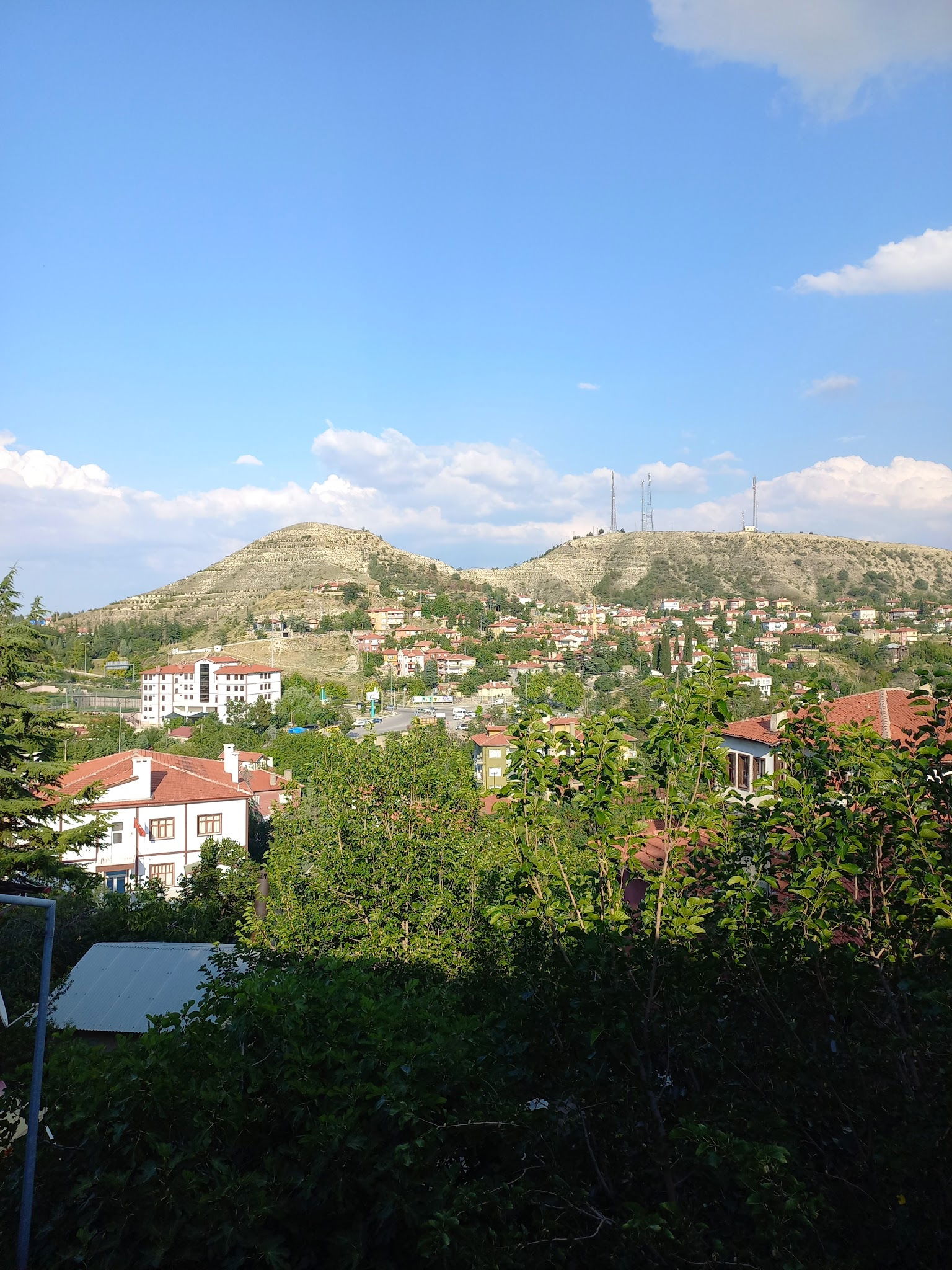 Halk Evi Kahvaltı Çay Bahçesi