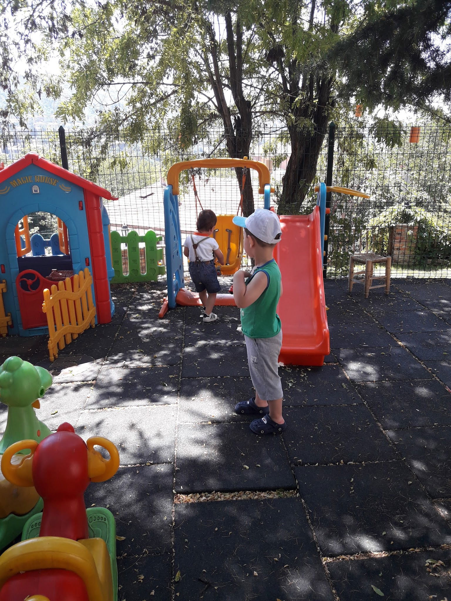 Halk Evi Kahvaltı Çay Bahçesi