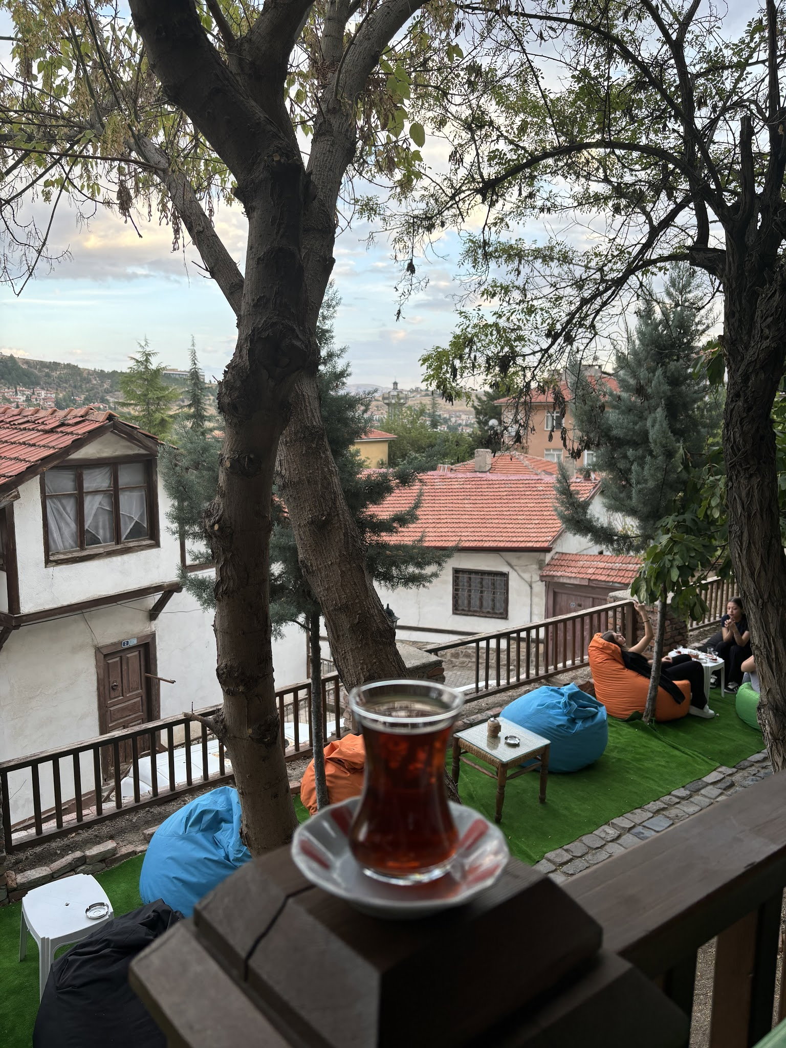 Halk Evi Kahvaltı Çay Bahçesi