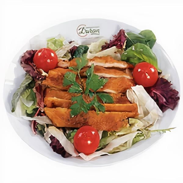 Tavuk Schnitzel Salata
