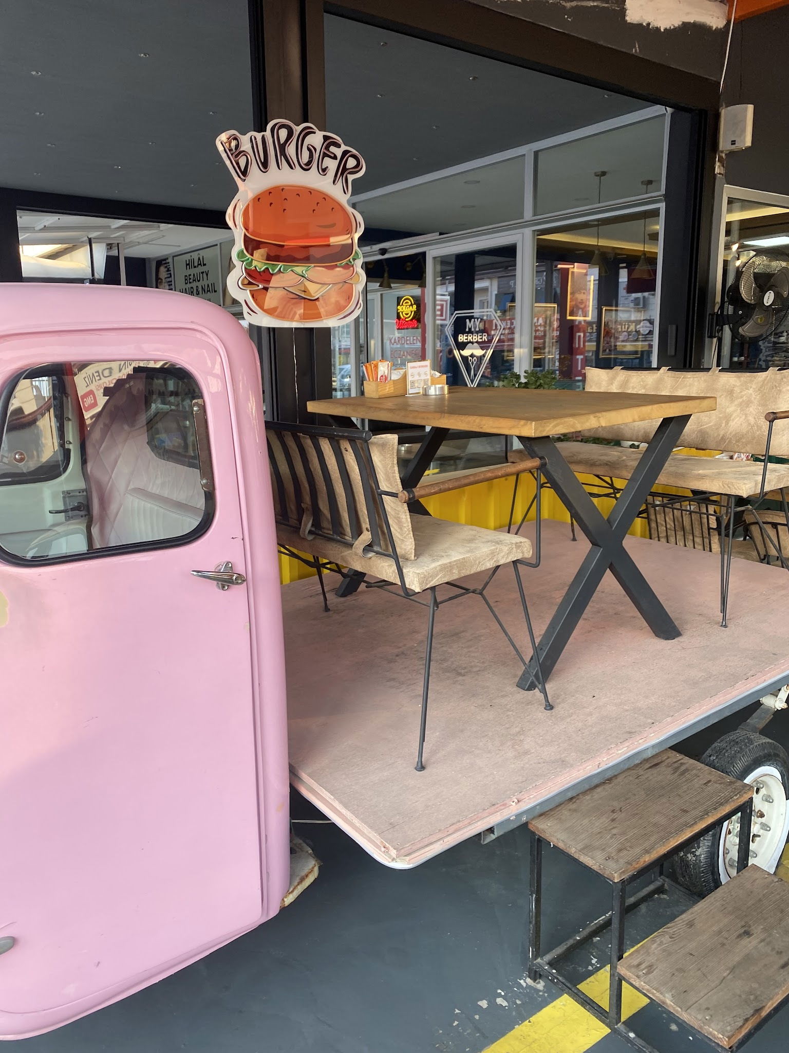 Garaj Burger (Hamburger Fethiye)