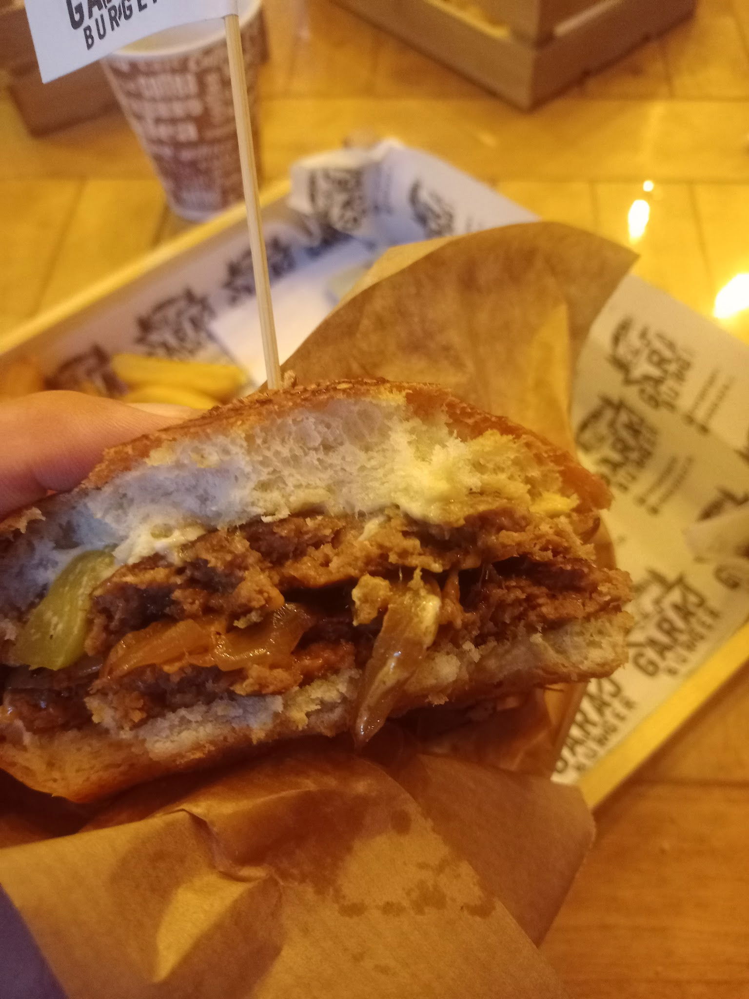 Garaj Burger (Hamburger Fethiye)