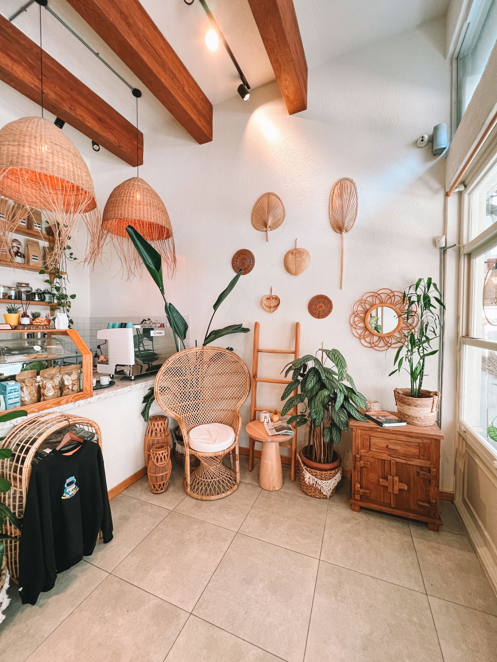 Nou Breakfast Club & Coffee