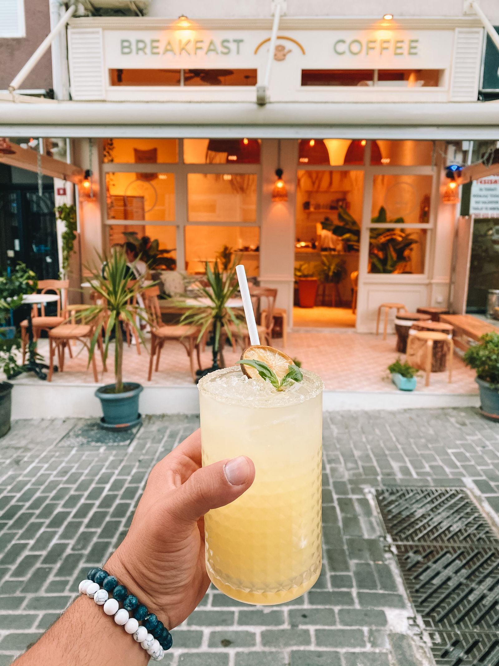 Nou Breakfast Club & Coffee