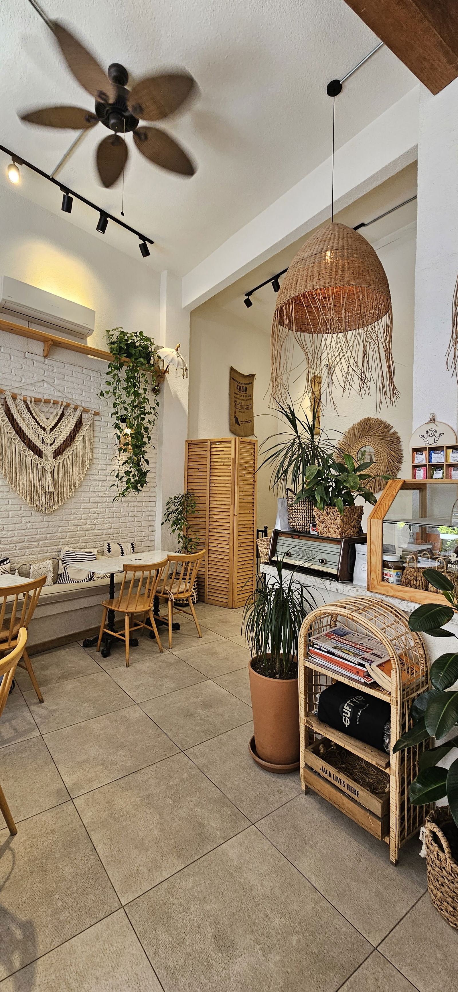 Nou Breakfast Club & Coffee