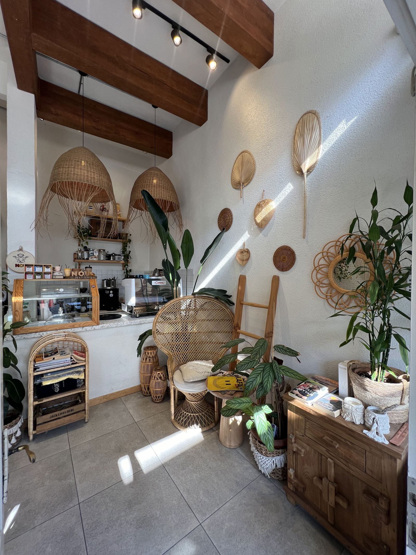 Nou Breakfast Club & Coffee