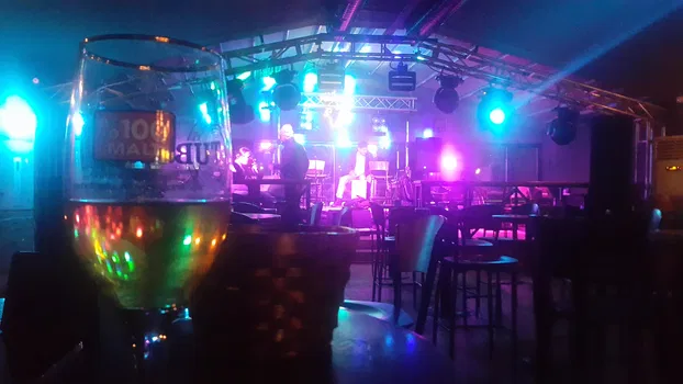 Radio Pub Performance Hall resimleri