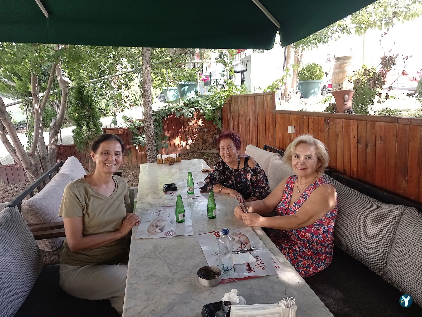 Mint Garden Lounge