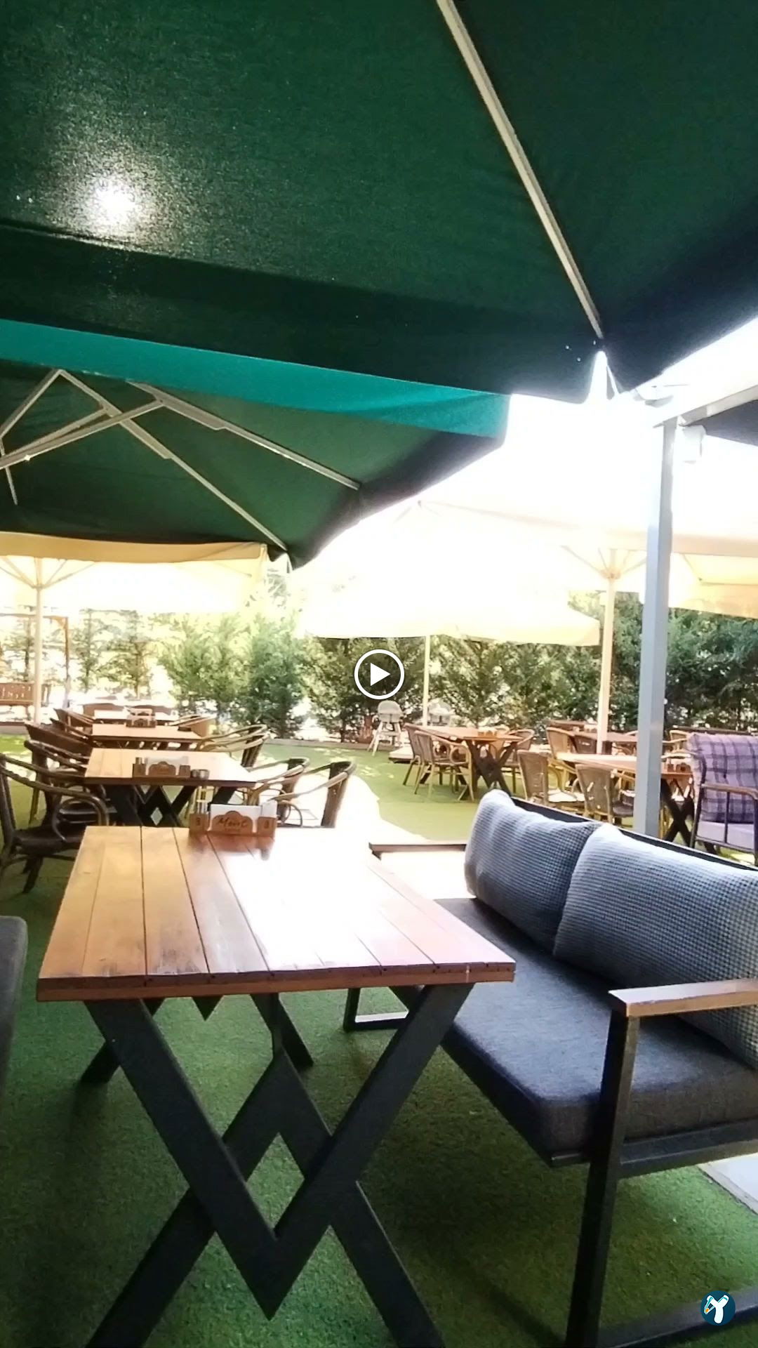 Mint Garden Lounge